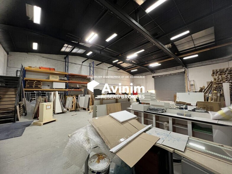 Retail in Saint-Germain-lès-Arpajon for lease - Interior Photo - Image 2 of 8