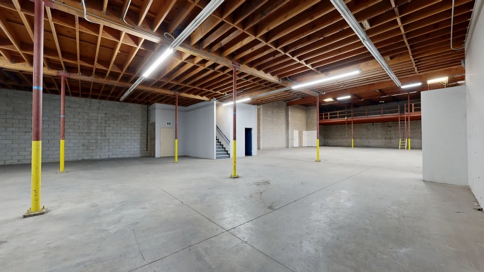314 N Wilmington Blvd & 915 W C St, Wilmington, CA for sale - Matterport 3D Scan - Image 3 of 29