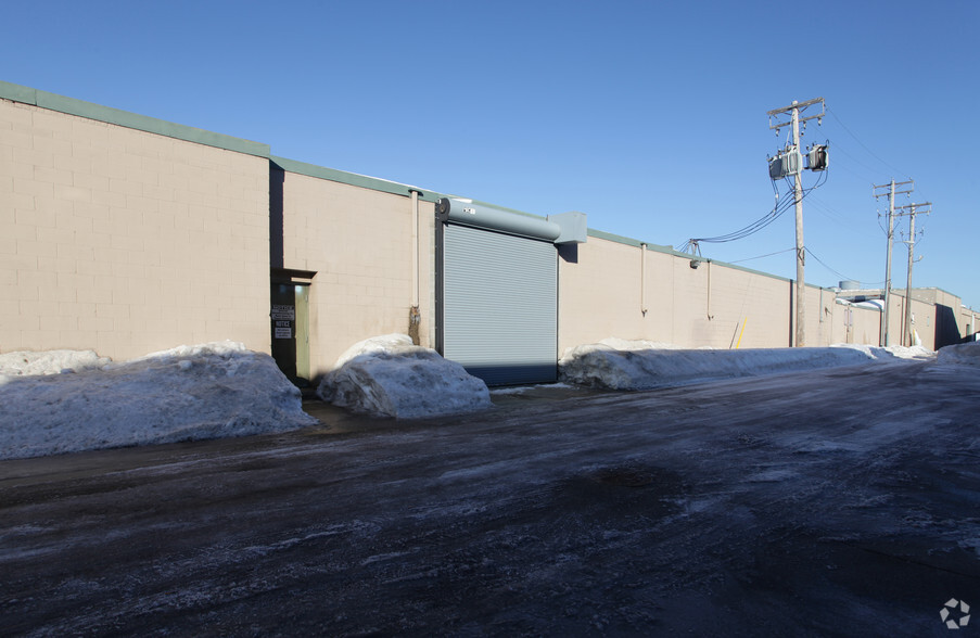 260 N Plymouth Ave, Minneapolis, MN for lease - Building Photo - Image 2 of 4