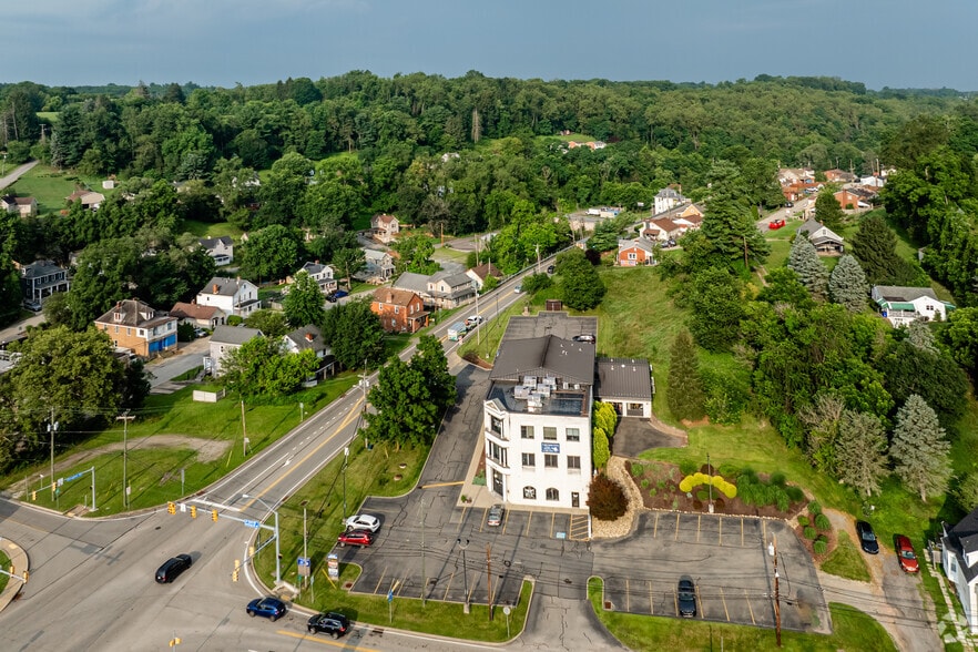 1201 Broughton Rd, Pittsburgh, PA for lease - Aerial - Image 3 of 6