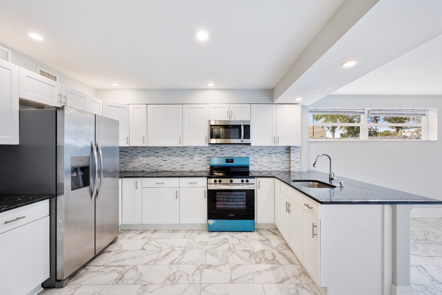 112 Milton St, Lantana, FL à vendre - Photo du bâtiment - Image 3 de 27