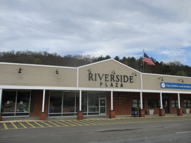 1-6 Riverside Plz, Blossburg, PA à vendre - Photo principale - Image 1 de 23
