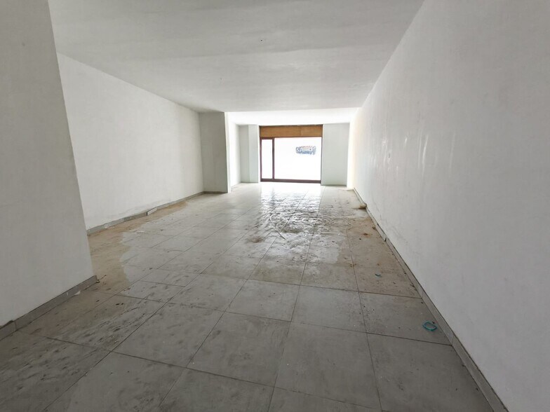 Calle Alfredo L Jones, 10, Las Palmas de Gran Canaria, Las Palmas for lease - Interior Photo - Image 2 of 5