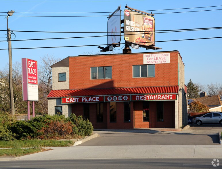 48 Centennial Pky N, Hamilton, ON à louer - Photo du bâtiment - Image 3 de 3