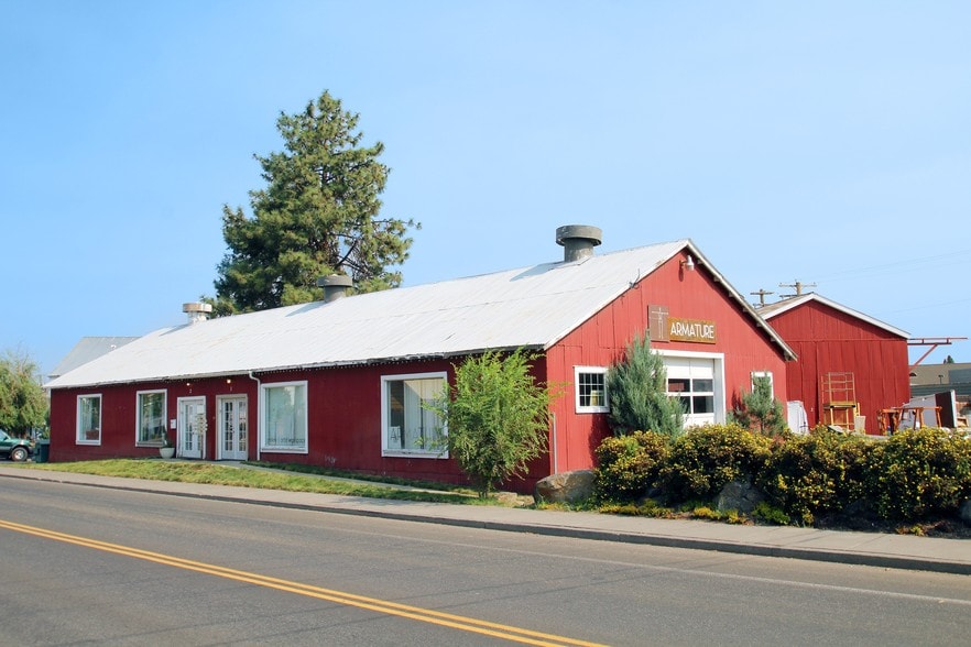 50 SE Scott St, Bend, OR for lease - Building Photo - Image 1 of 3