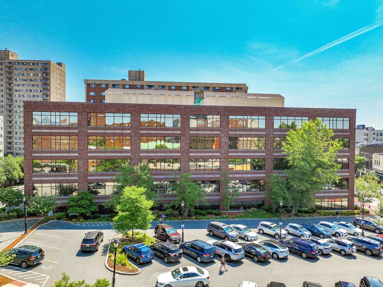 75 Pleasant St, Malden, MA for lease - Building Photo - Image 2 of 4