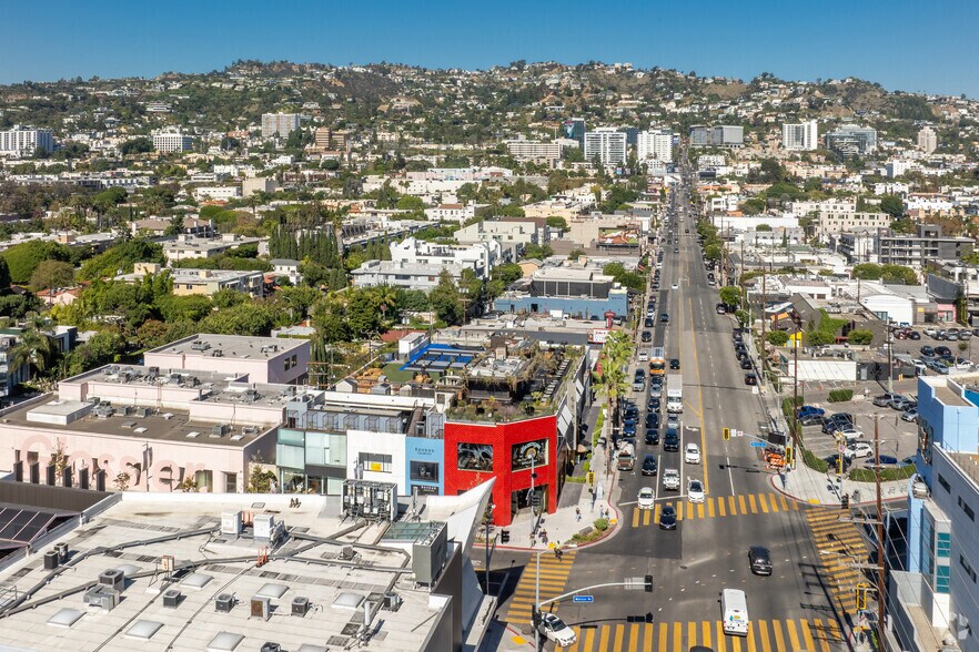 8501-8511 Melrose Ave & 603-615 La Cienega Blvd, West Hollywood, CA à louer - Aérien - Image 3 de 42
