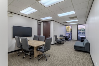 6925 Portwest Dr, Houston, TX for lease Interior Photo- Image 2 of 7