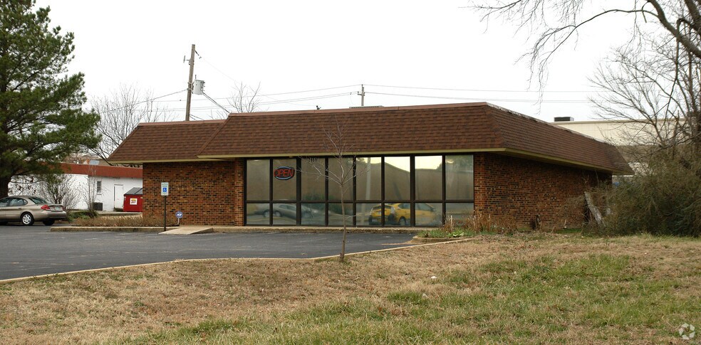 3851 S Perkins Rd, Memphis, TN à vendre - Photo du bâtiment - Image 2 de 2