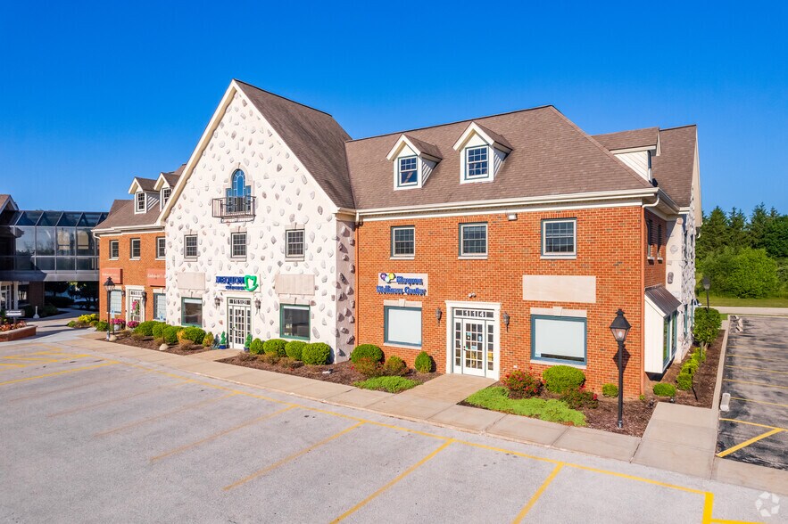 11649 N Port Washington Rd, Mequon, WI à louer - Photo du bâtiment - Image 3 de 7