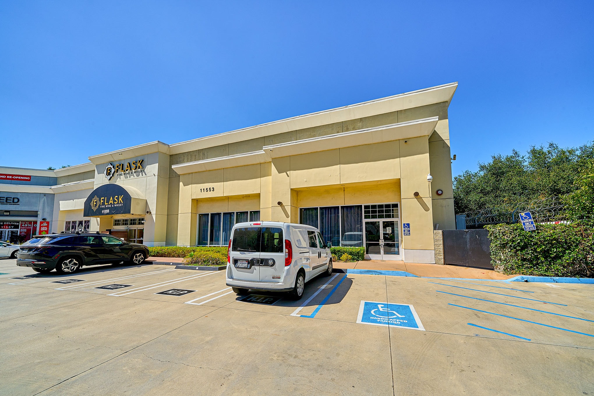 11561 ventura studio city CA 91604 Blvd, Studio City, CA for lease Building Photo- Image 1 of 11
