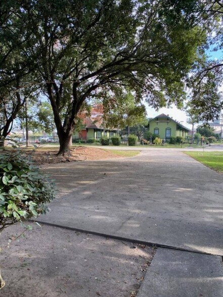 310 FM 517 W rd, Dickinson, TX à vendre - Photo du bâtiment - Image 3 de 8