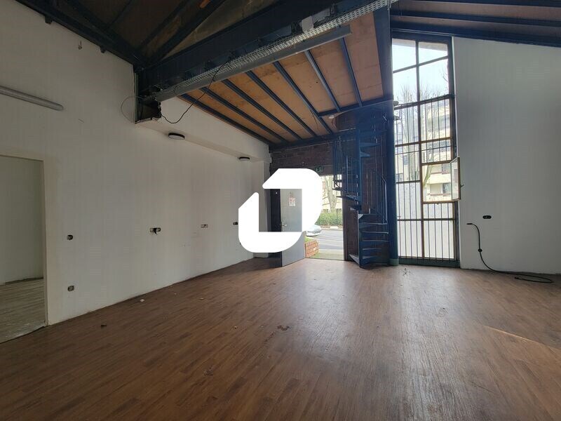 Office in Évry-Courcouronnes for lease Interior Photo- Image 1 of 12