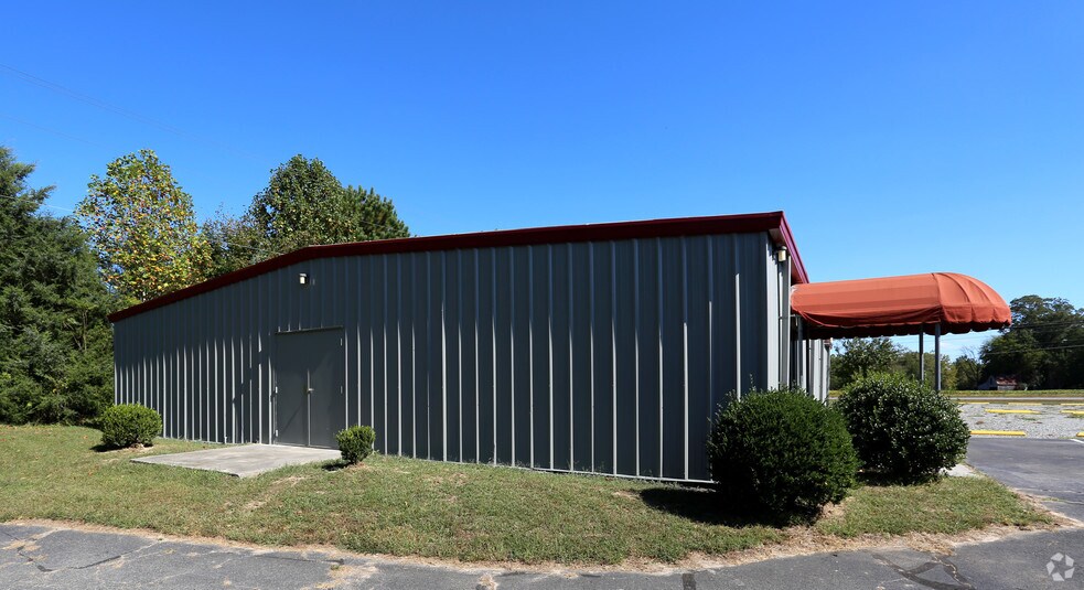 7283 Richmond Tappahannock Hwy, Aylett, VA à vendre - Photo du bâtiment - Image 3 de 5