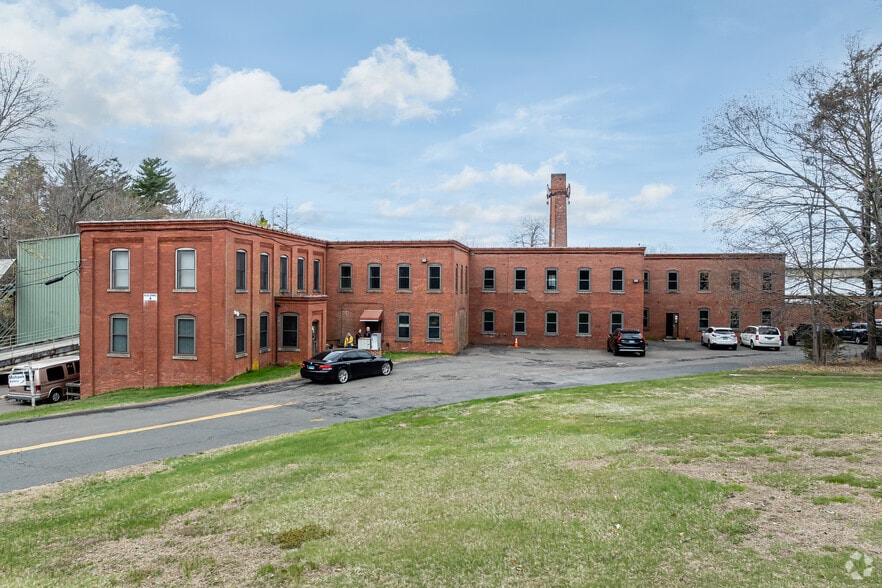 5-40 Glen Rd, Manchester, CT for lease - Primary Photo - Image 1 of 48