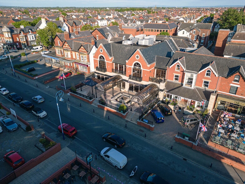 21-23 Wood St, Lytham St Annes for lease - Building Photo - Image 2 of 15