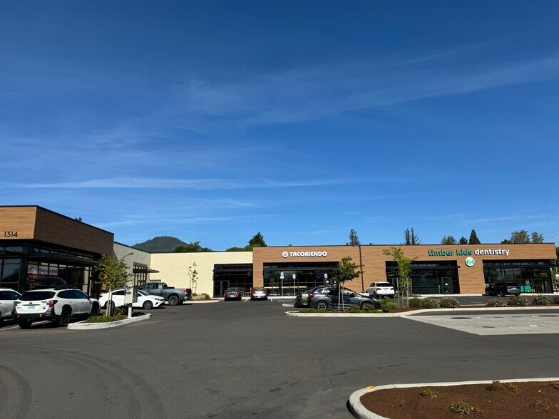 1314 Springbrook Rd, Medford, OR for lease - Building Photo - Image 1 of 9
