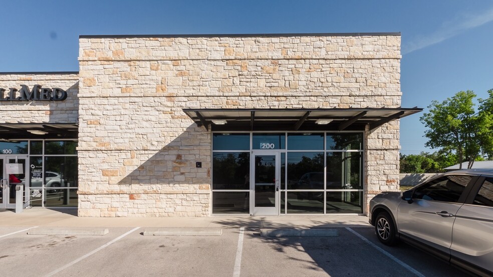 601 Crystal Falls Pky, Leander, TX for lease - Building Photo - Image 2 of 30