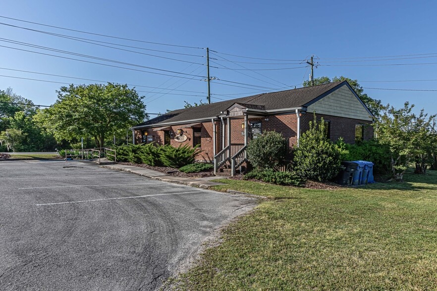 1 N Marine Blvd, Jacksonville, NC for sale - Building Photo - Image 2 of 30