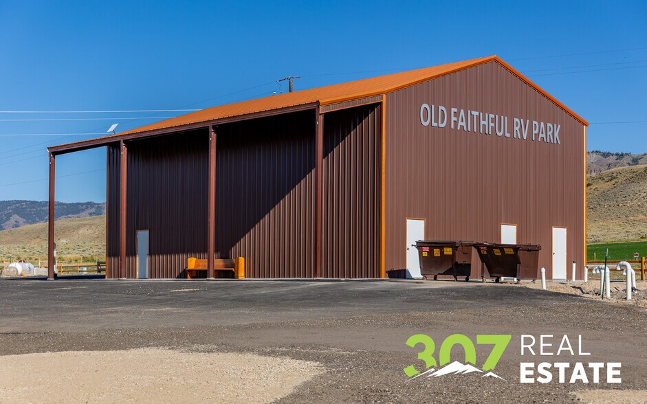 3256 N Fork Hwy, Cody, WY à vendre - Photo du bâtiment - Image 2 de 45