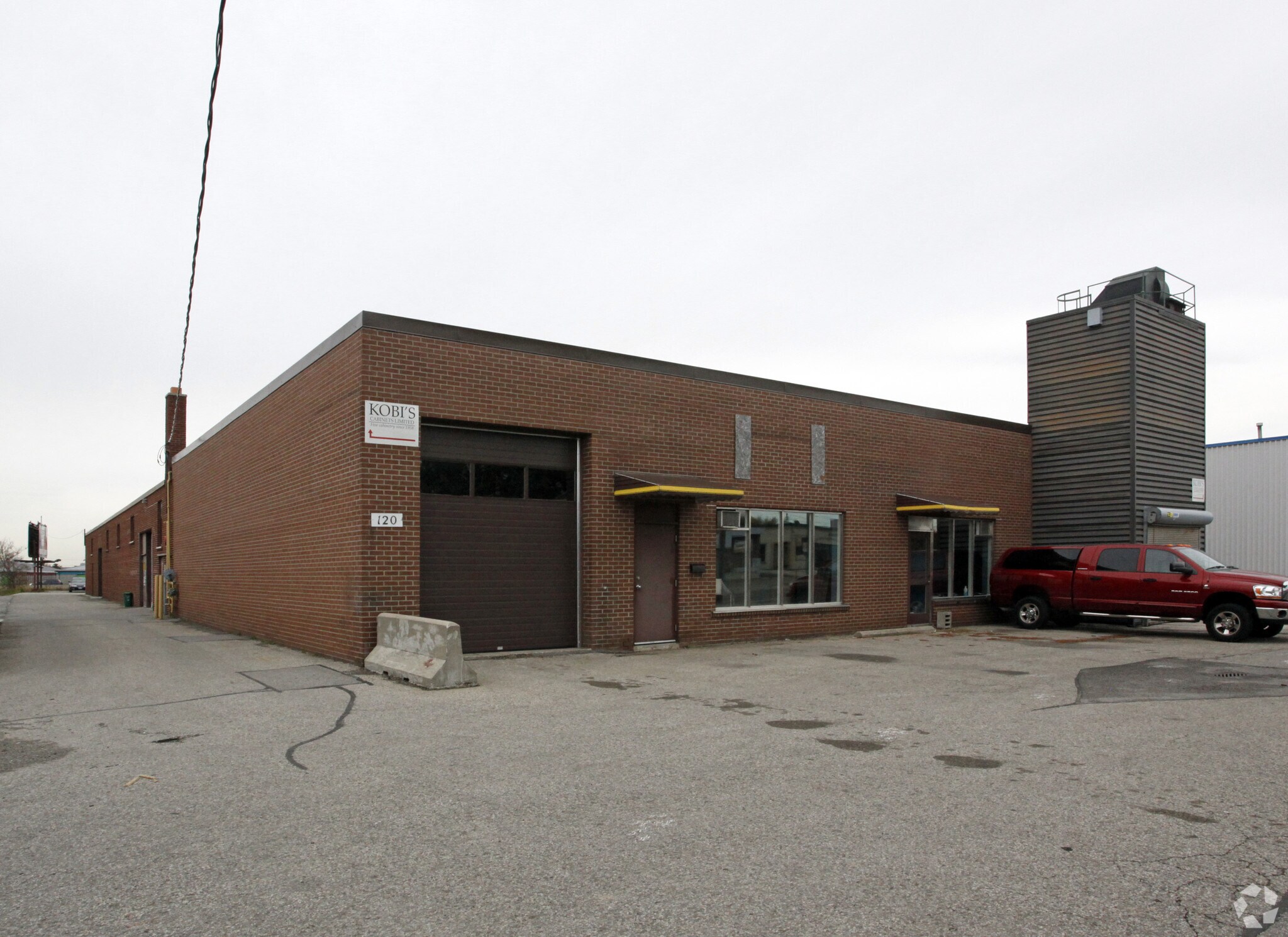 120 Oakdale Rd, Toronto, ON for sale Primary Photo- Image 1 of 3