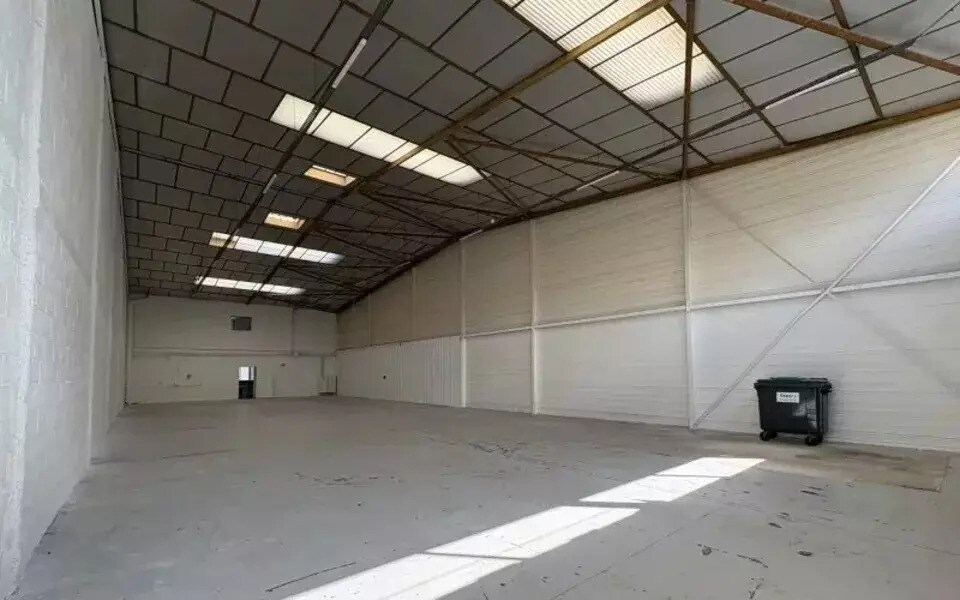 Flex in Coignières for lease Interior Photo- Image 1 of 8