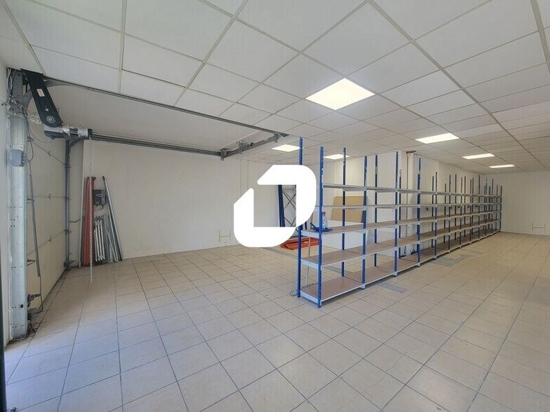Flex dans Les Ulis à louer - Photo du bâtiment - Image 3 de 14