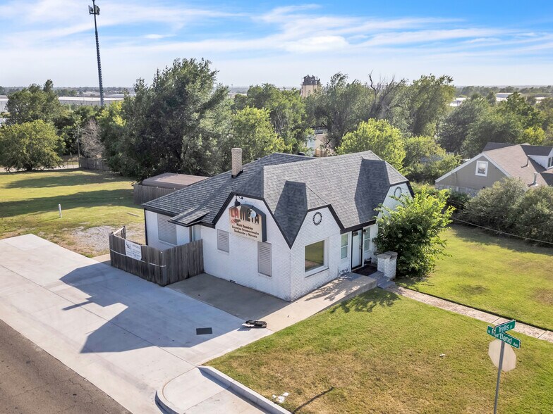 3700 Trellis Ct, Oklahoma City, OK à vendre - Photo du bâtiment - Image 2 de 35