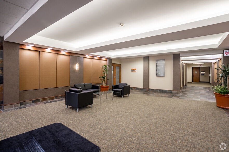 308 Harper Dr, Moorestown, NJ for lease - Lobby - Image 3 of 16