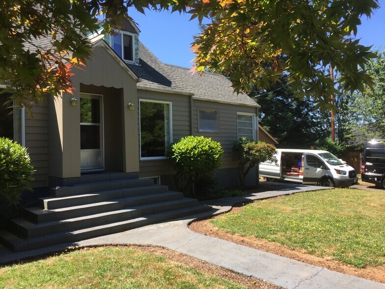 945 NE 43rd Ave, Camas, WA à vendre - Photo du bâtiment - Image 3 de 9