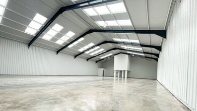 St. Margarets Rd, South Darenth for lease Interior Photo- Image 1 of 3