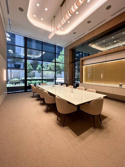 3001 Maple Ave, Dallas, TX for lease - Interior Photo - Image 3 of 16