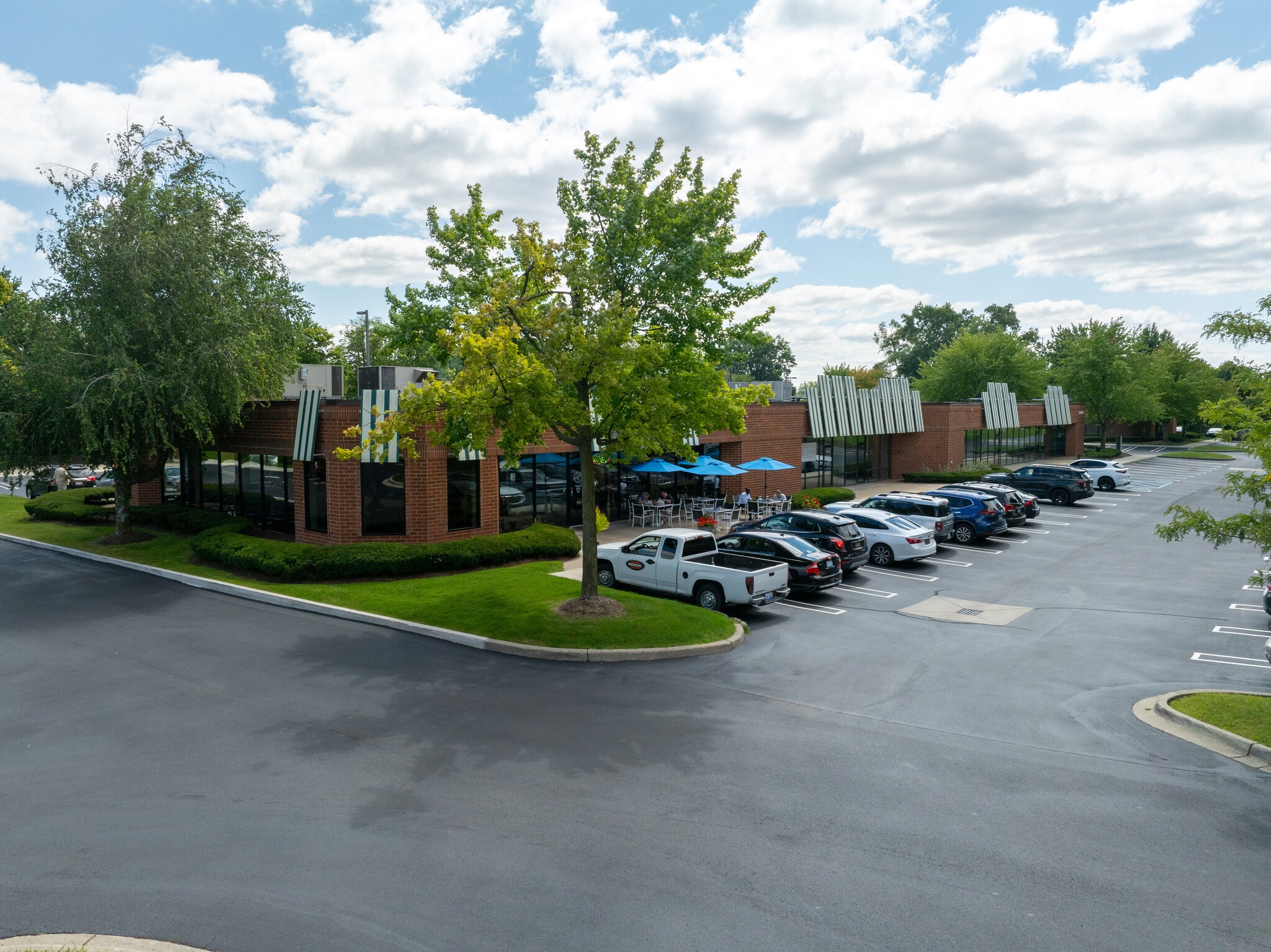 21455 Melrose Ave, Southfield, MI for lease Primary Photo- Image 1 of 19