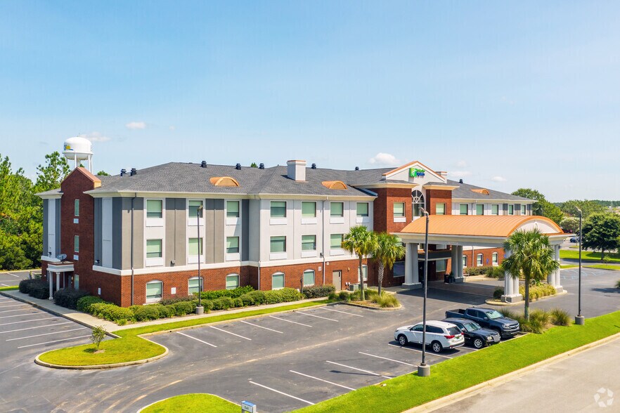 3155 Abbey Ln, Foley, AL à vendre - Photo du bâtiment - Image 2 de 6