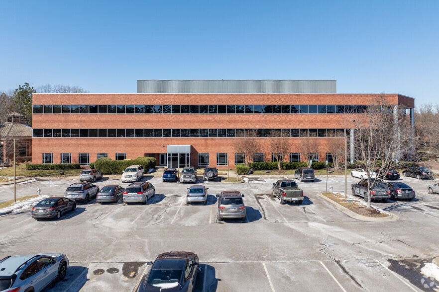 4860 Cox Rd, Glen Allen, VA for lease - Building Photo - Image 2 of 4