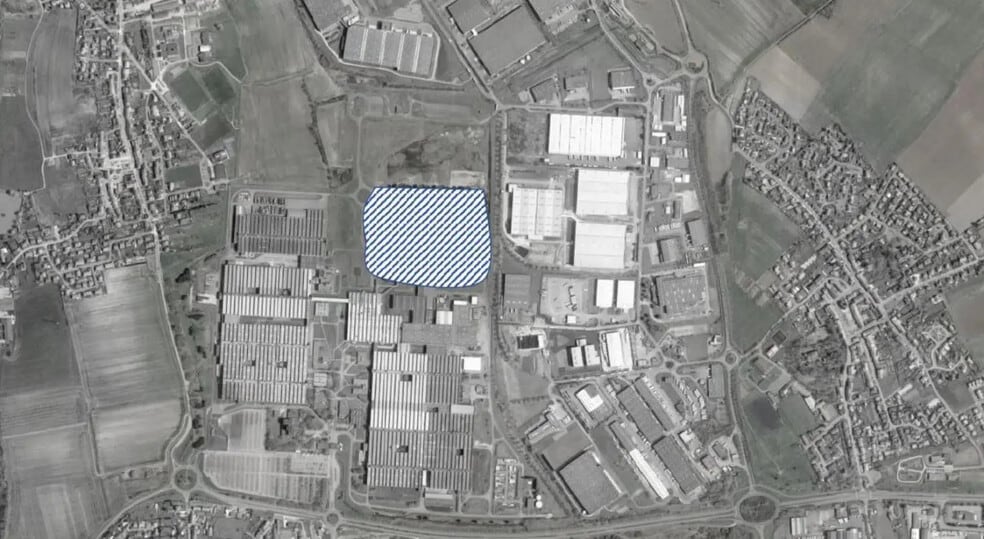 Industrial in Ennery for lease - Building Photo - Image 2 of 12