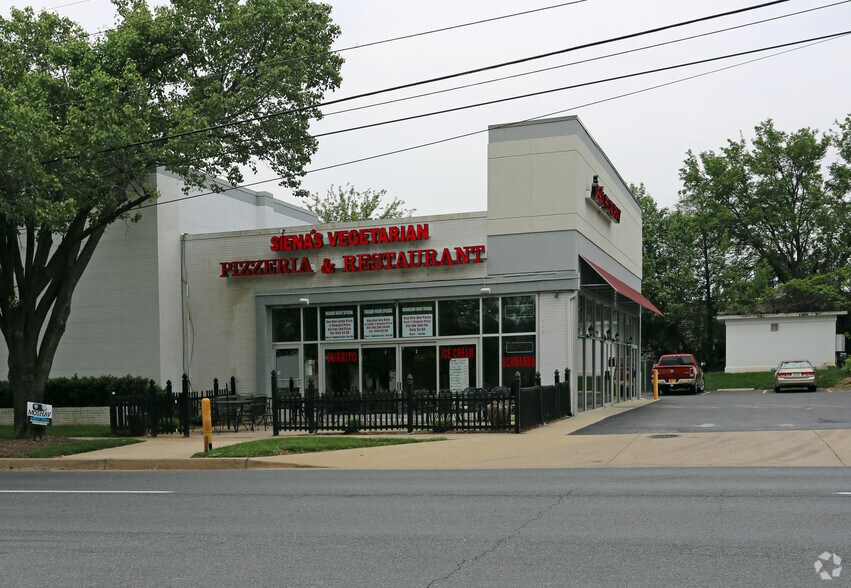 2001-2009 Chapman Ave, Rockville, MD for lease - Building Photo - Image 2 of 3