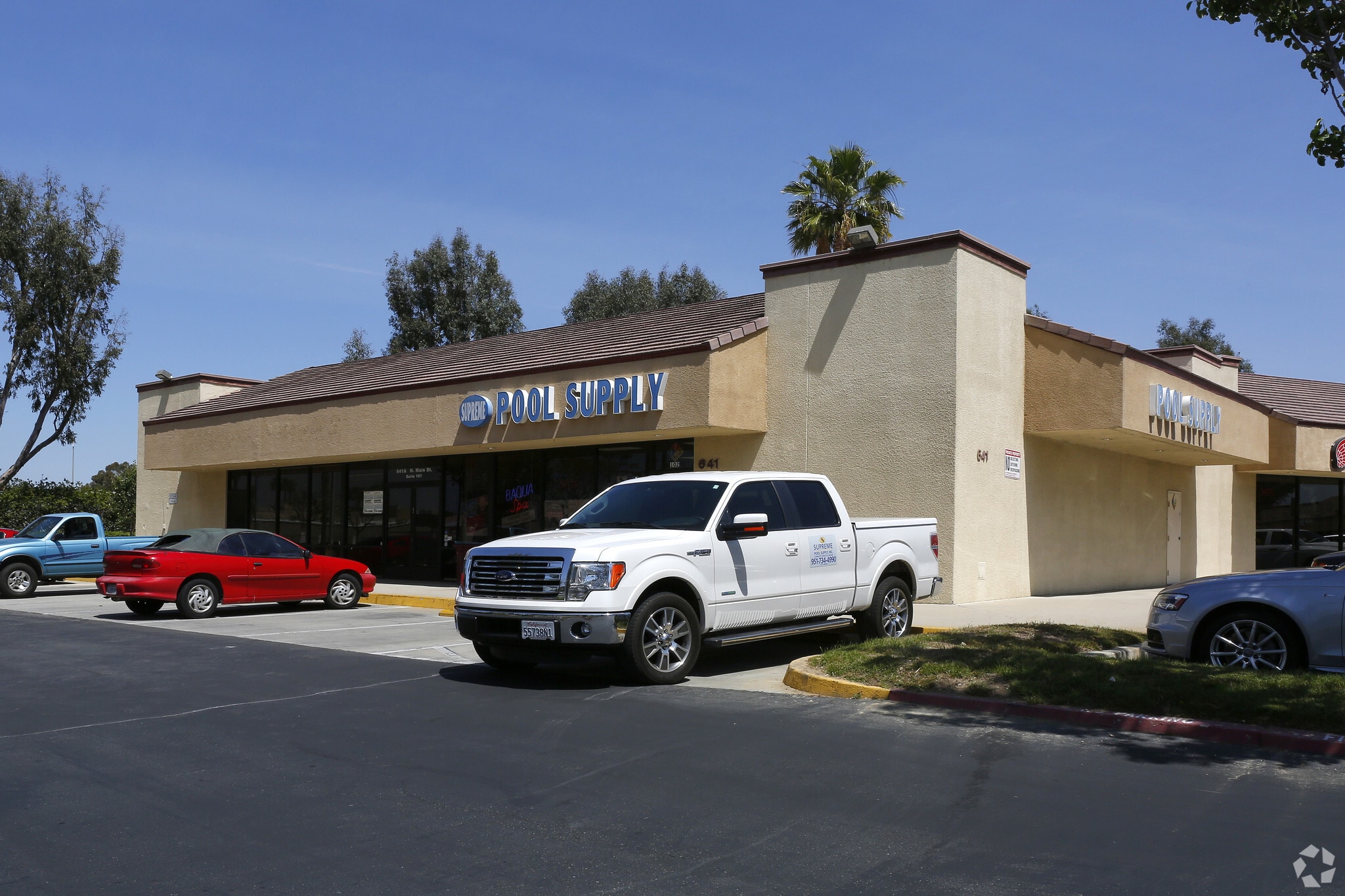 641 N Main St, Corona, CA for lease Building Photo- Image 1 of 5