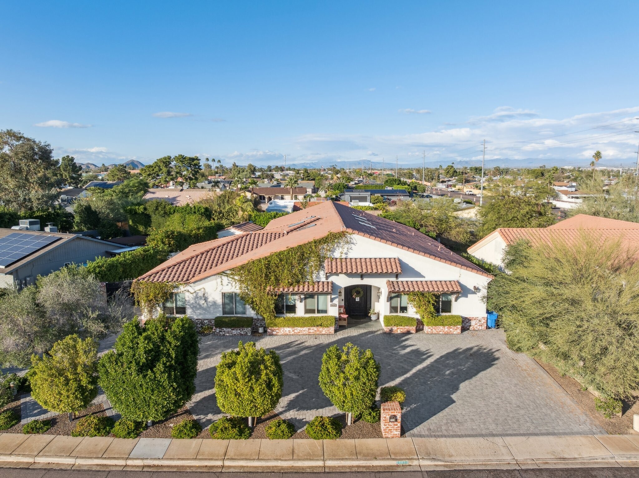 3111 E Acoma Dr, Phoenix, AZ à vendre Photo principale- Image 1 de 14