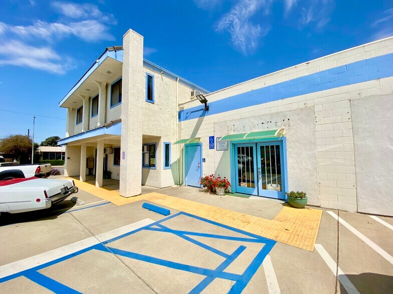410 N H St, Lompoc, CA à vendre - Photo du bâtiment - Image 2 de 29