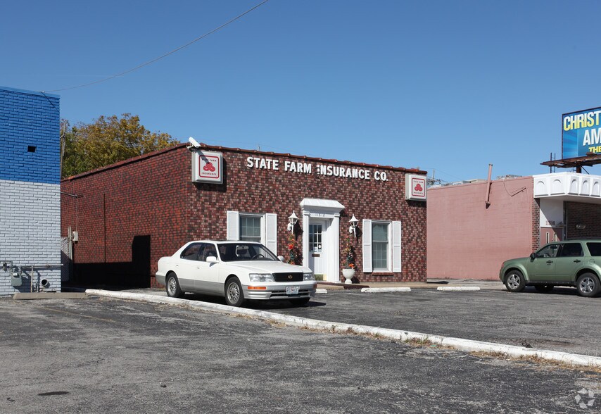 11818 Blue Ridge Blvd, Kansas City, MO for sale - Building Photo - Image 2 of 2