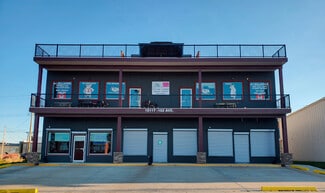 Plus de détails pour 10117 102, Lac La Biche, AB - Commerce de détail à vendre