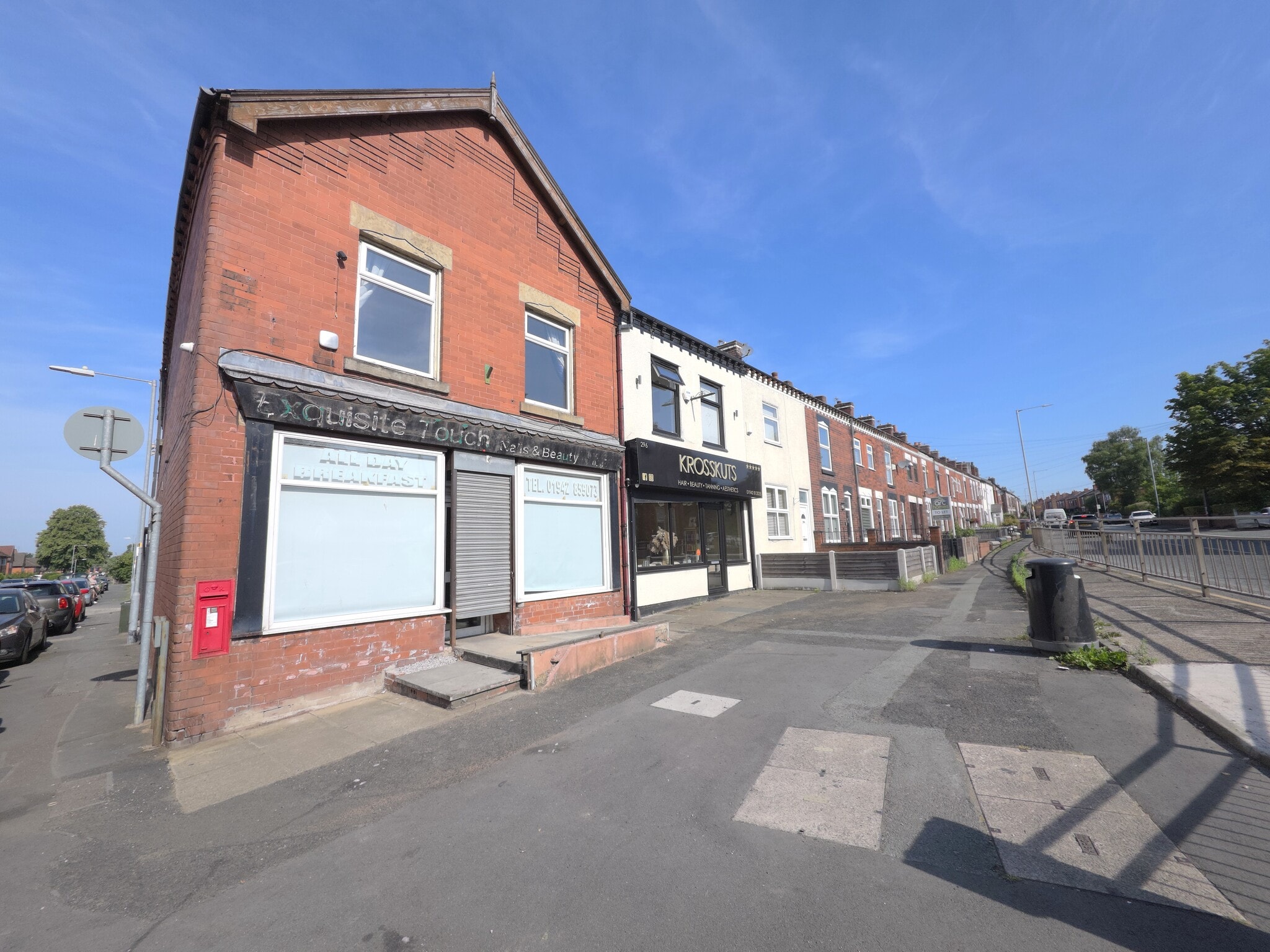 298 Leigh rd, Bolton for sale Primary Photo- Image 1 of 7