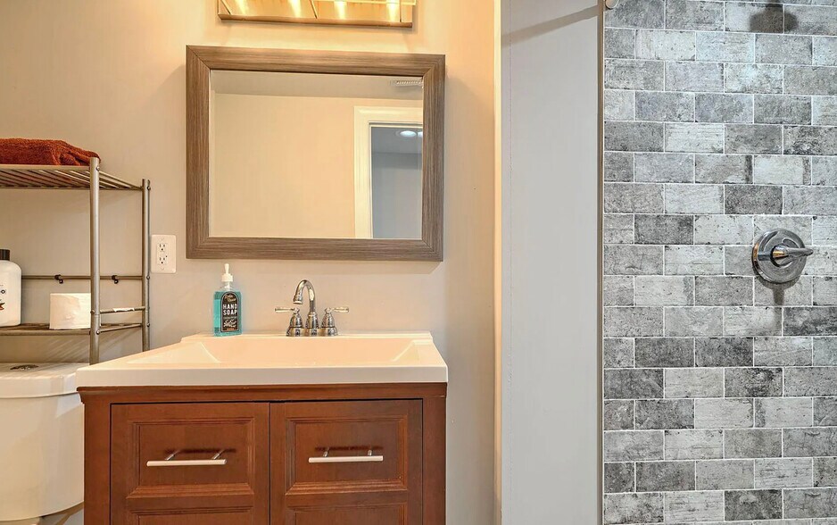 635 E Fort Ave, Baltimore, MD à vendre - Photo intérieure - Image 3 de 42