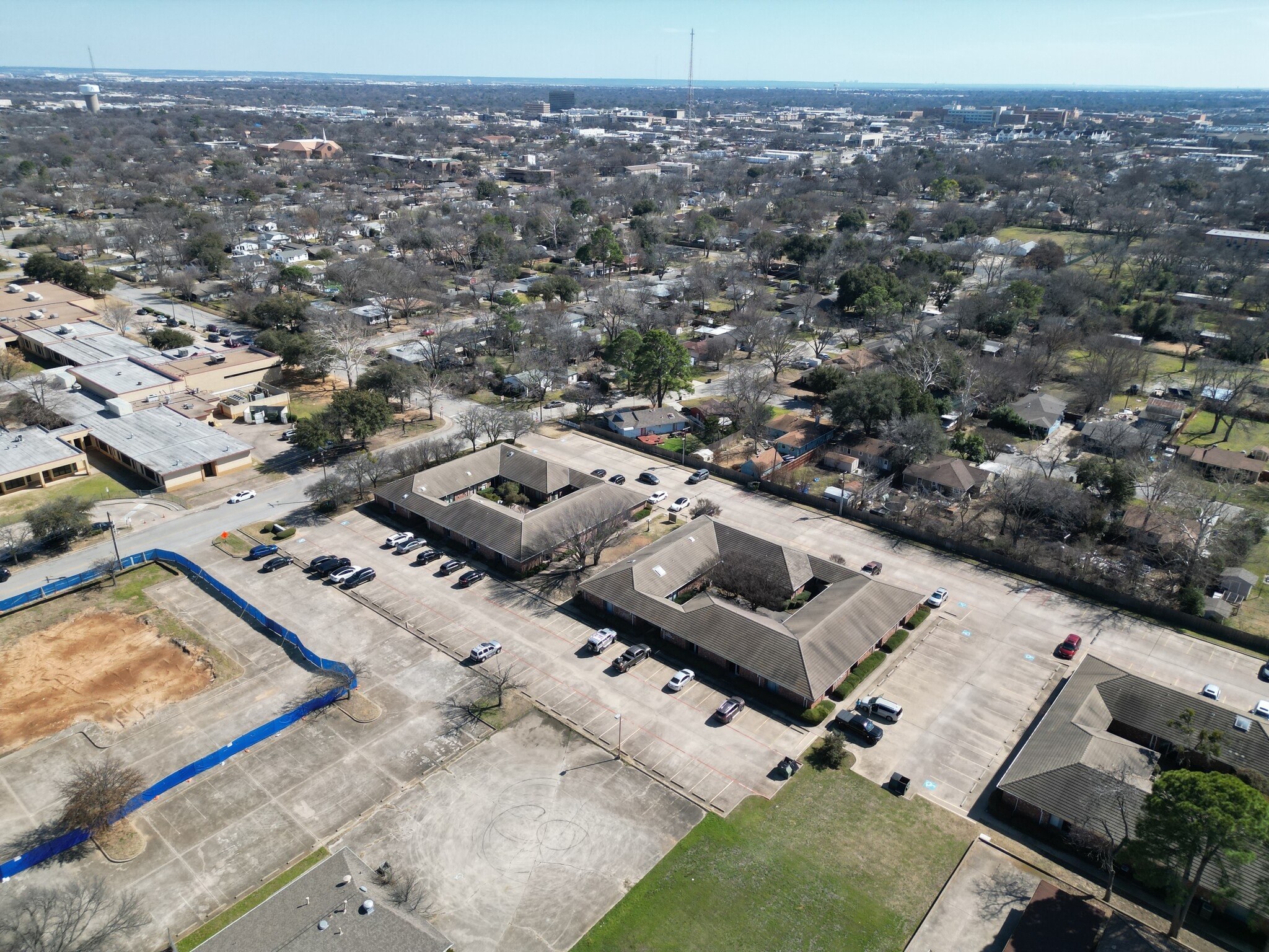 905 Medical Centre Dr, Arlington, TX for lease Building Photo- Image 1 of 7