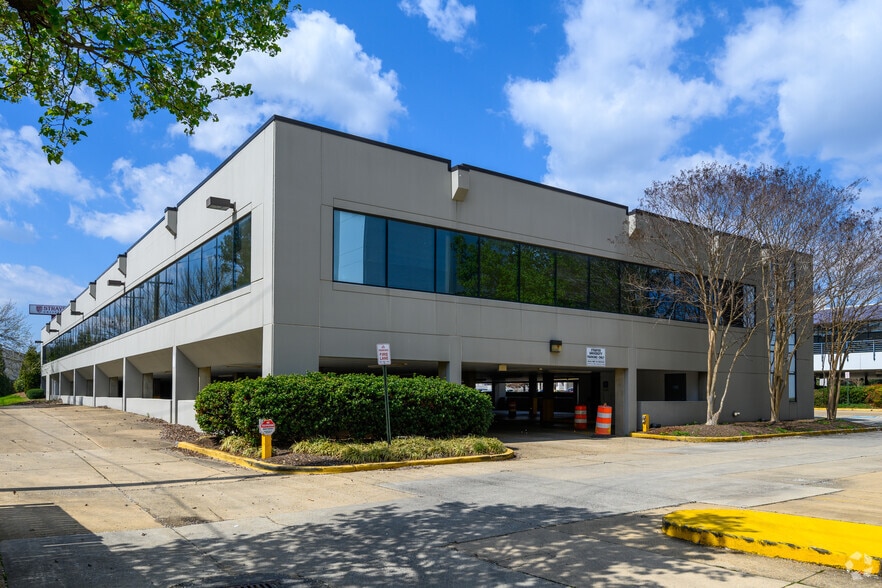 2730 Eisenhower Ave, Alexandria, VA for sale - Building Photo - Image 3 of 4