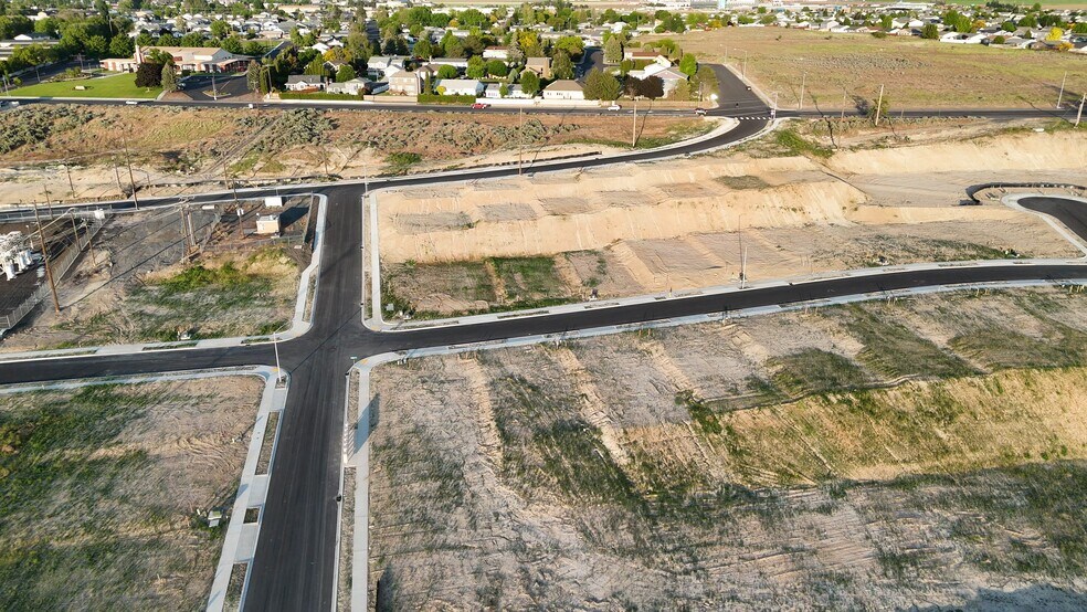 1647 S Beaumont Dr, Moses Lake, WA à vendre - Vidéo sur l’inscription commerciale - Image 2 de 13
