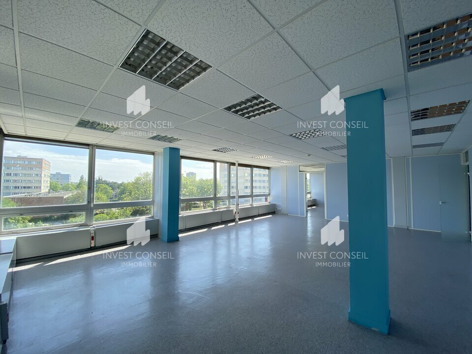 6 Boulevard De L'Hautil, Cergy for lease Interior Photo- Image 1 of 9