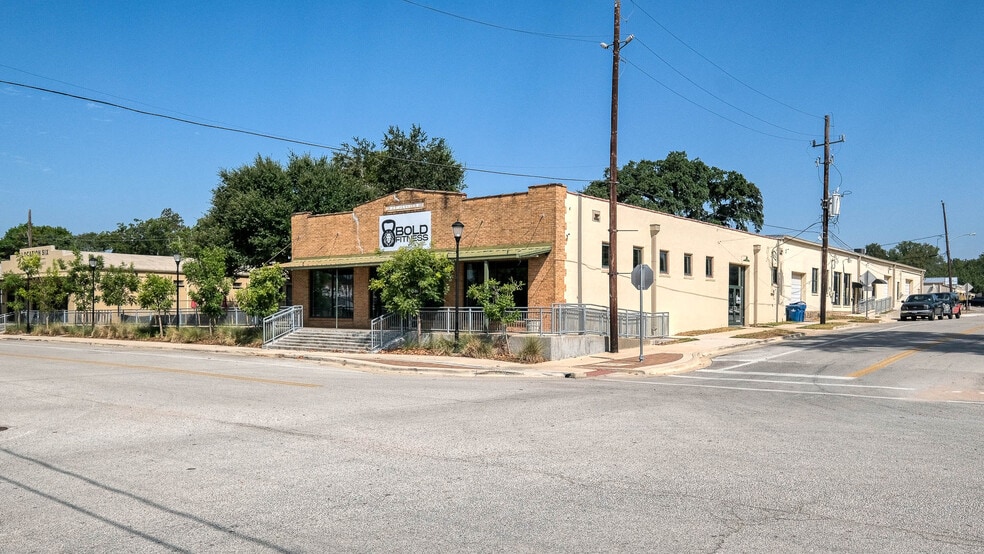 2302 Main St, Waller, TX à vendre - Photo du bâtiment - Image 3 de 39