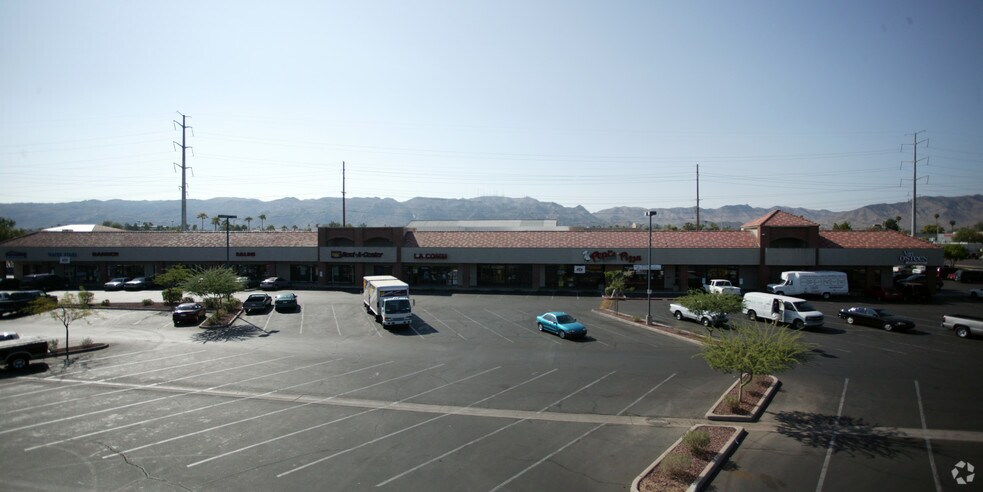 7227 S Central Ave, Phoenix, AZ à louer - Photo du bâtiment - Image 3 de 15